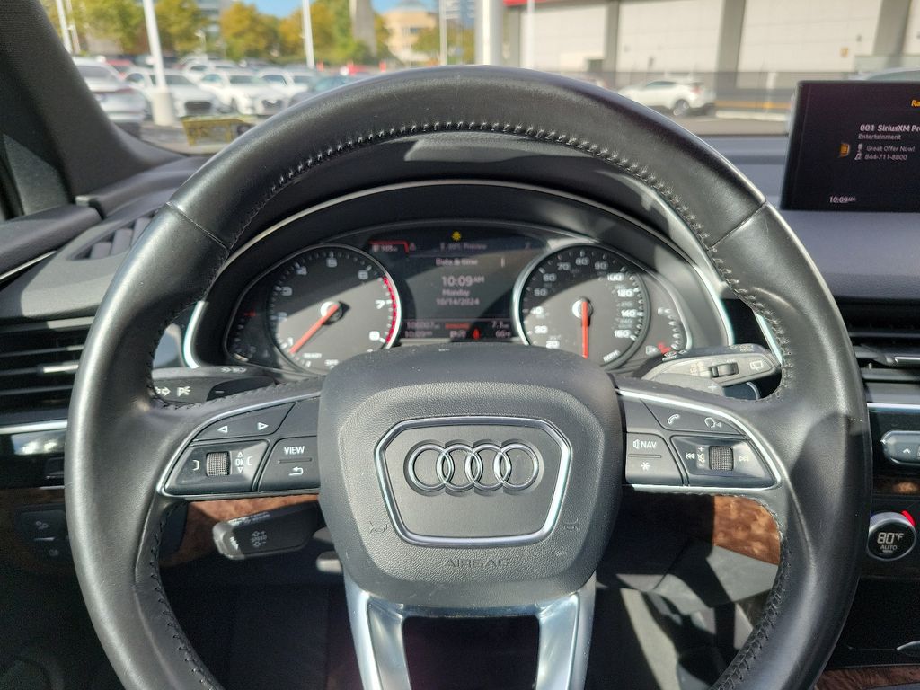 2017 Audi Q7 Premium 17