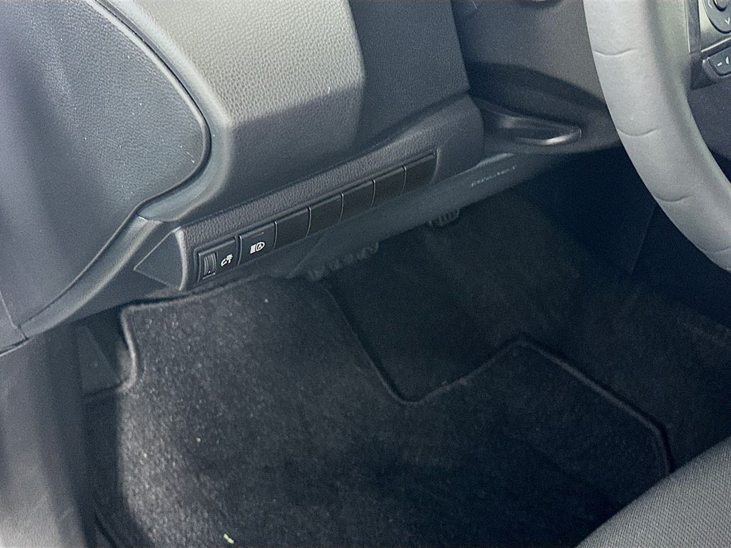 Thumbnail: 2025 Toyota Corolla - 10