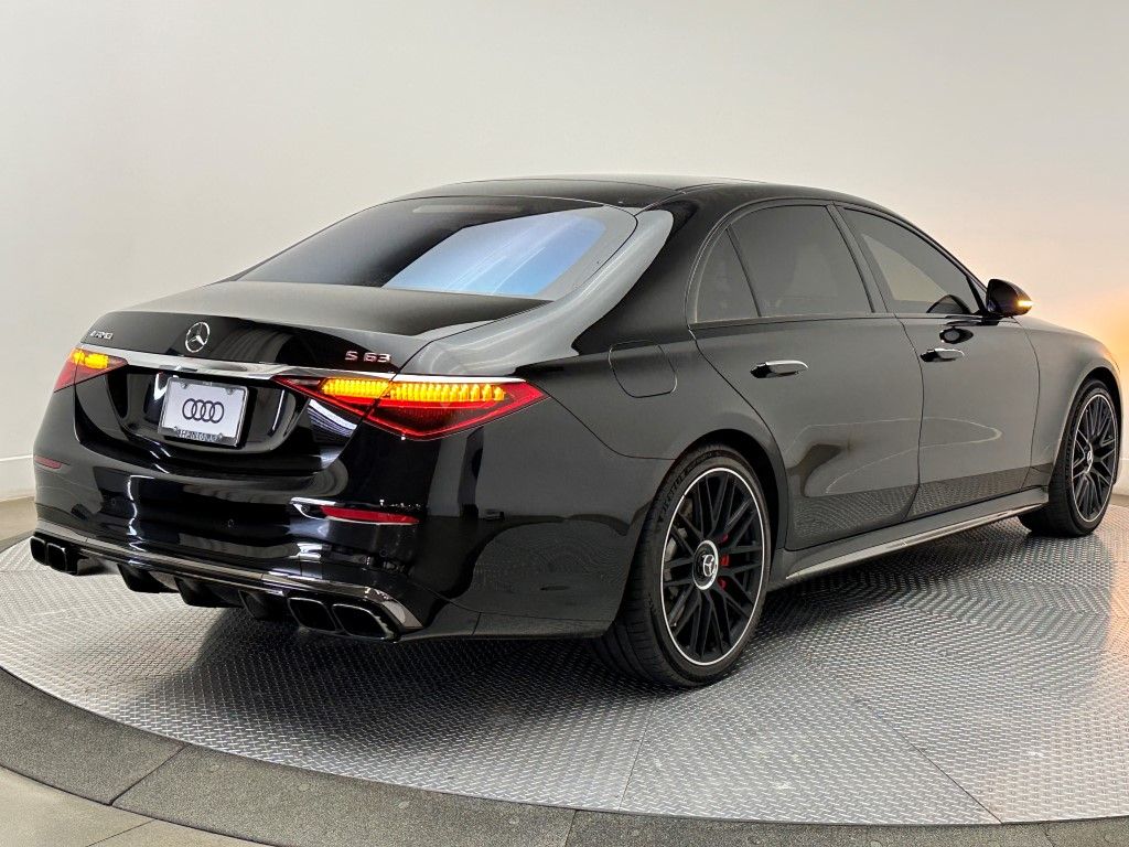 Thumbnail: 2025 Mercedes-Benz S-Class - 7