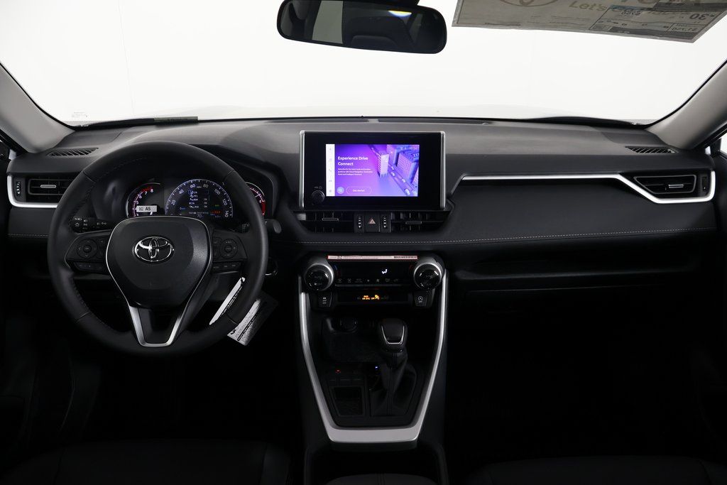 2025 Toyota RAV4 XLE Premium 4