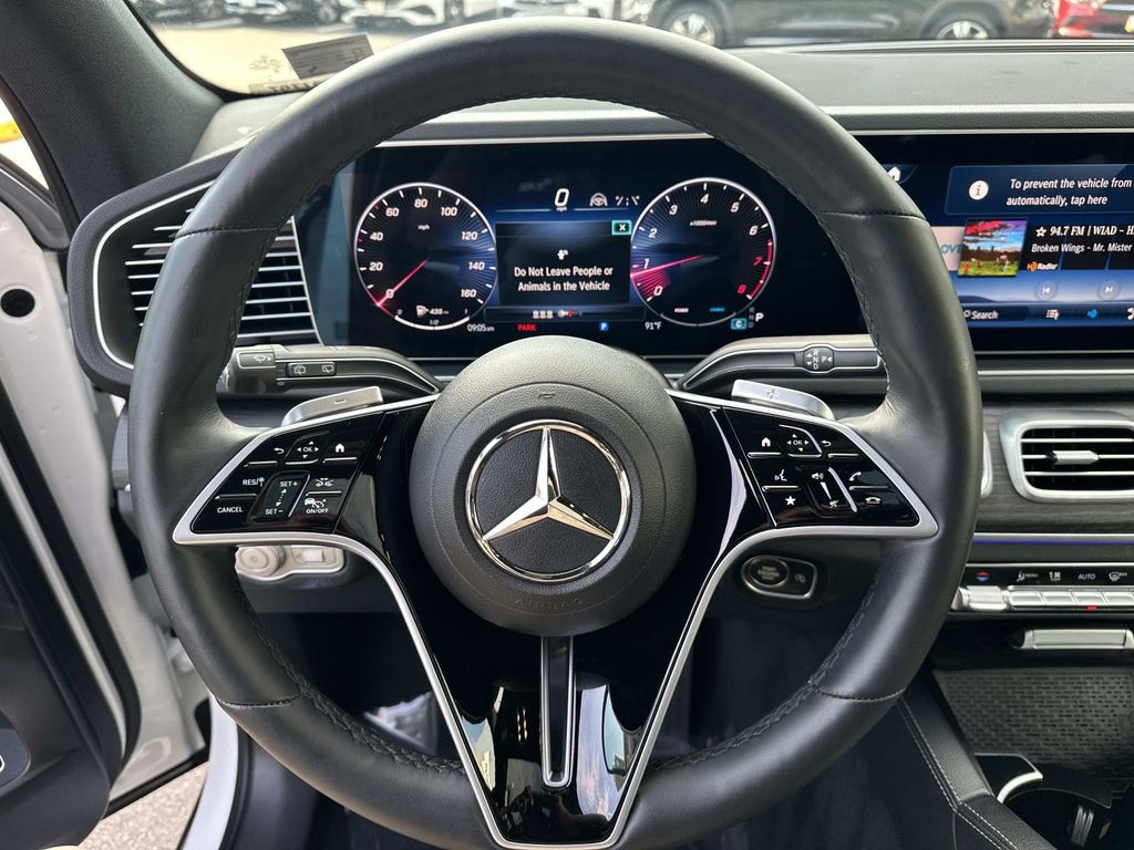 Thumbnail: 2026 Mercedes-Benz GLE - 25