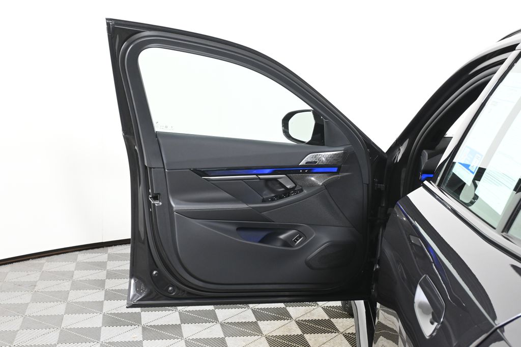 Thumbnail: 2025 BMW M5 - 28