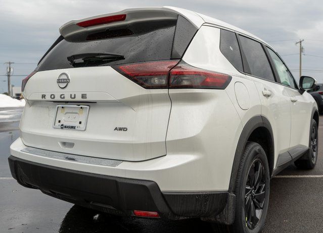 2026 Nissan Rogue SV - 4