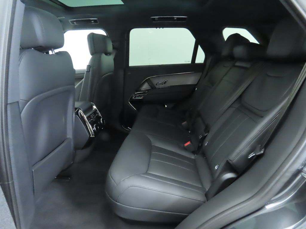 Thumbnail: 2025 Land Rover Range Rover Sport - 23