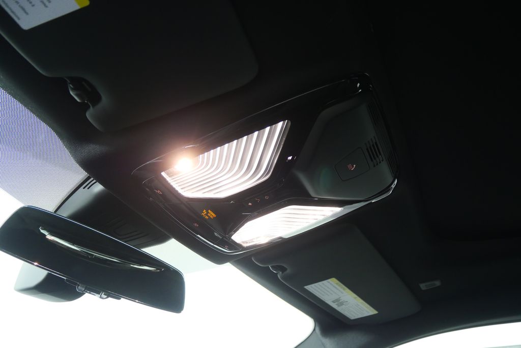 Thumbnail: 2026 BMW 4 Series - 19