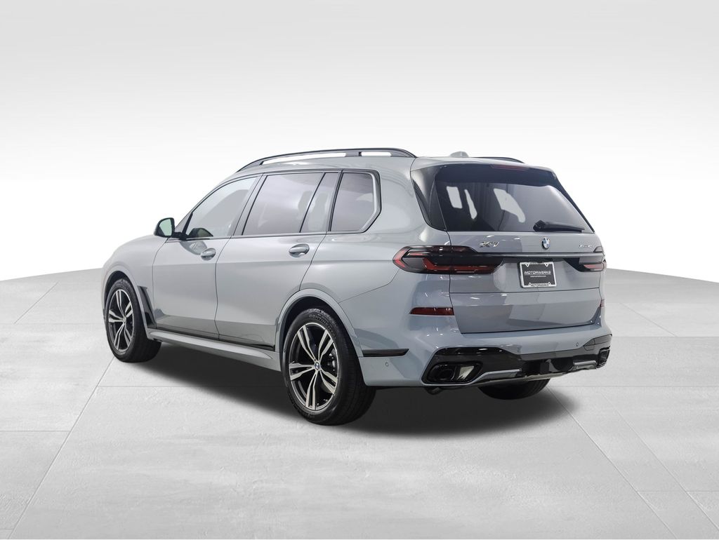 Thumbnail: 2026 BMW X7 - 4