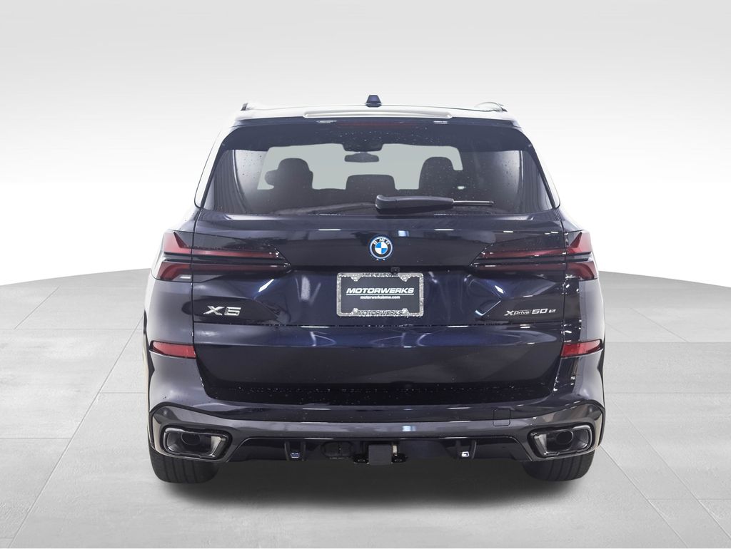 Thumbnail: 2026 BMW X5 - 4