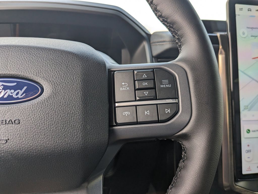 2025 Ford F-150 Lightning Lariat
