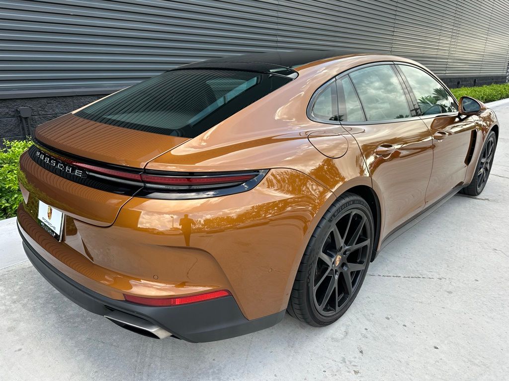 2025 Porsche Panamera  10