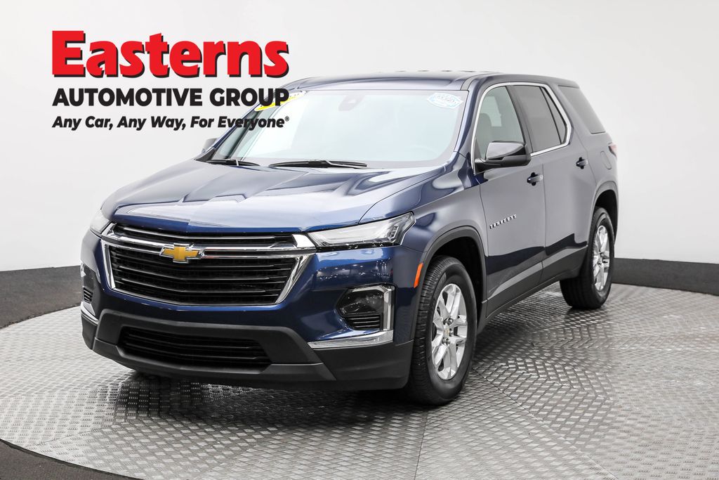 2023 Chevrolet Traverse LS's photo