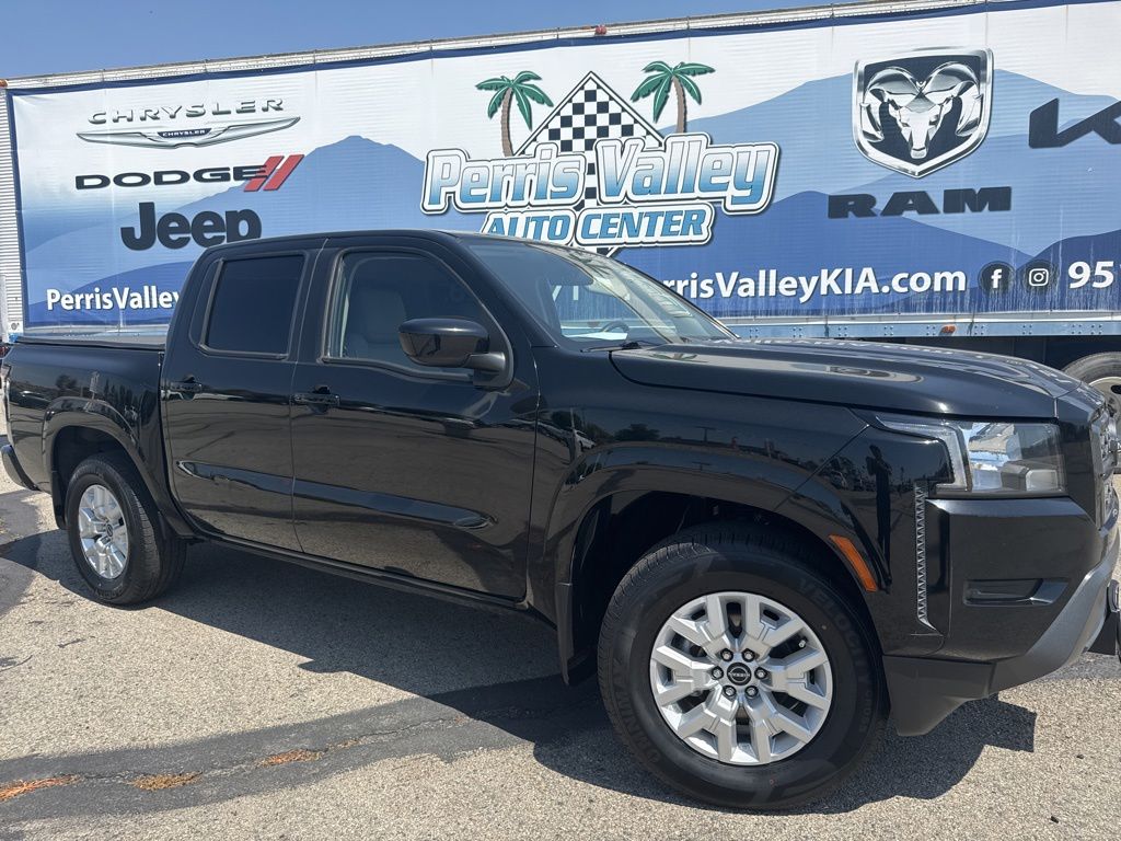 2022 Nissan Frontier SV