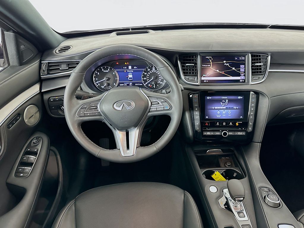 2022 INFINITI QX55 Essential 23