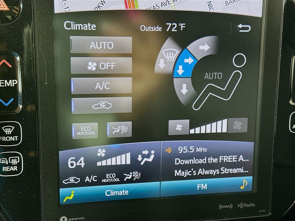 Thumbnail: 2018 Toyota Prius Prime - 14