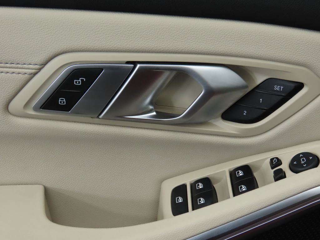 2021 BMW 3 Series 330i 26
