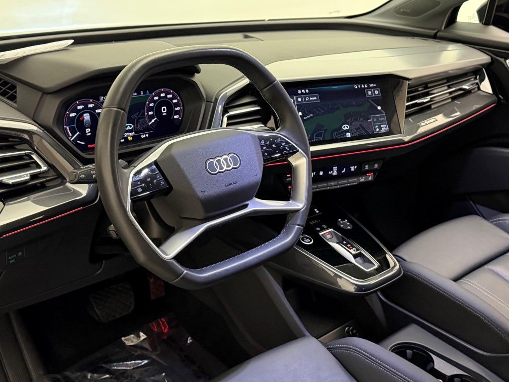 Thumbnail: 2022 Audi Q4 e-tron - 29