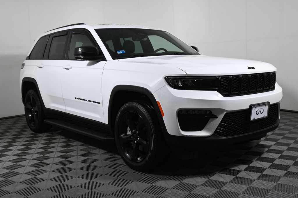 Thumbnail: 2025 Jeep Grand Cherokee - 8