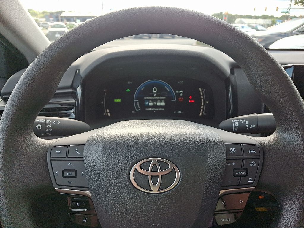 Thumbnail: 2025 Toyota Camry - 19