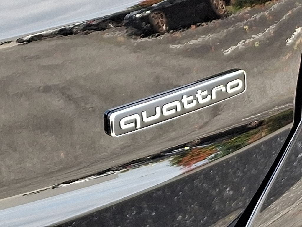 Thumbnail: 2025 Audi Q3 - 12