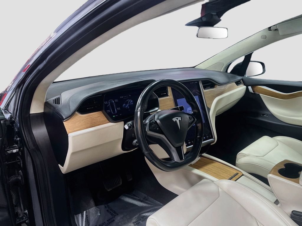 Used 2019 Gray Tesla Standard Range image 9