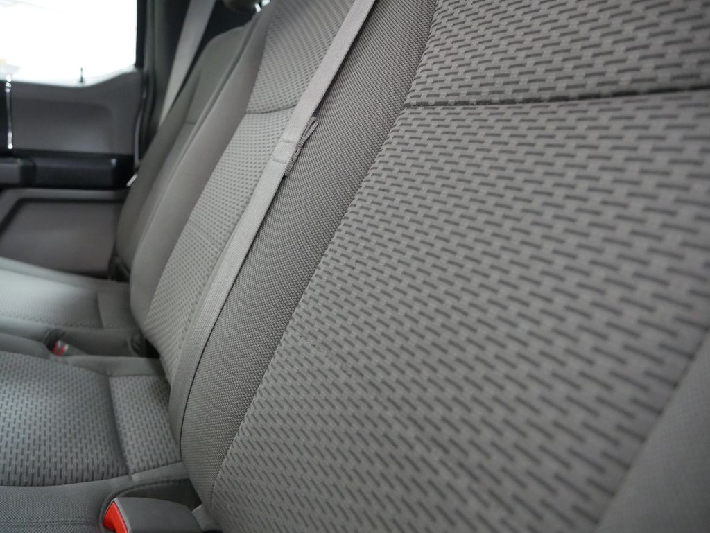 Thumbnail: 2018 Ford Econoline - 23