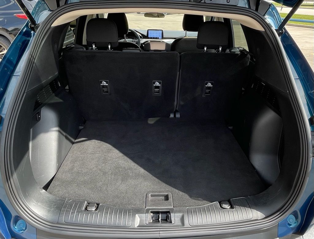 2020 Ford Escape SE Green at DeMontrond Ford