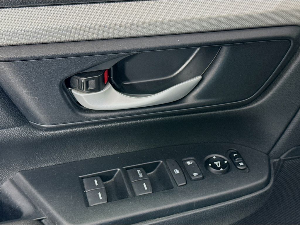 2018 Honda CR-V LX photo