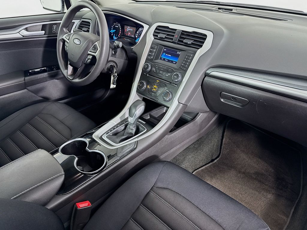 Used Car 2015 Ford Fusion  Se For Sale Under $10,000 In Austin, Texas