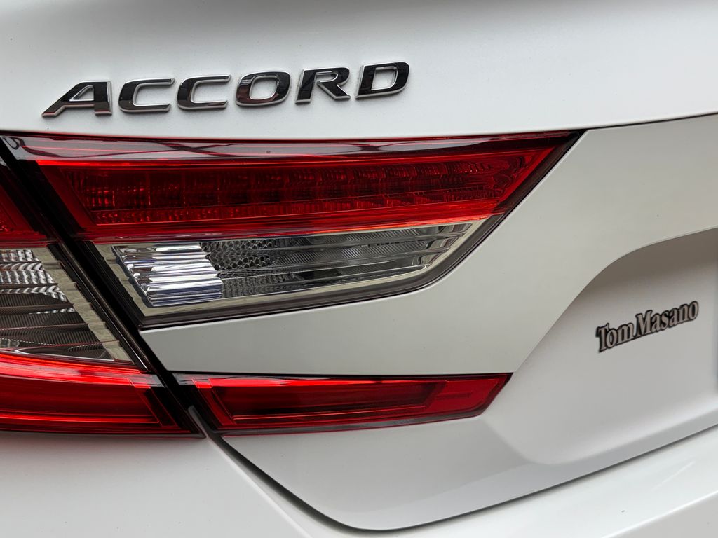 Used 2020 White Honda LX image 5