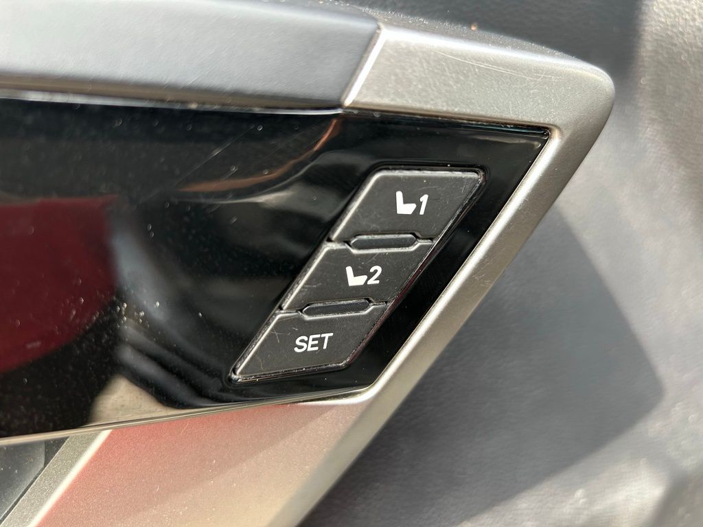2023 Toyota Tundra Limited 17