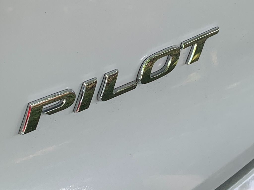 Thumbnail: 2021 Honda Pilot - 18