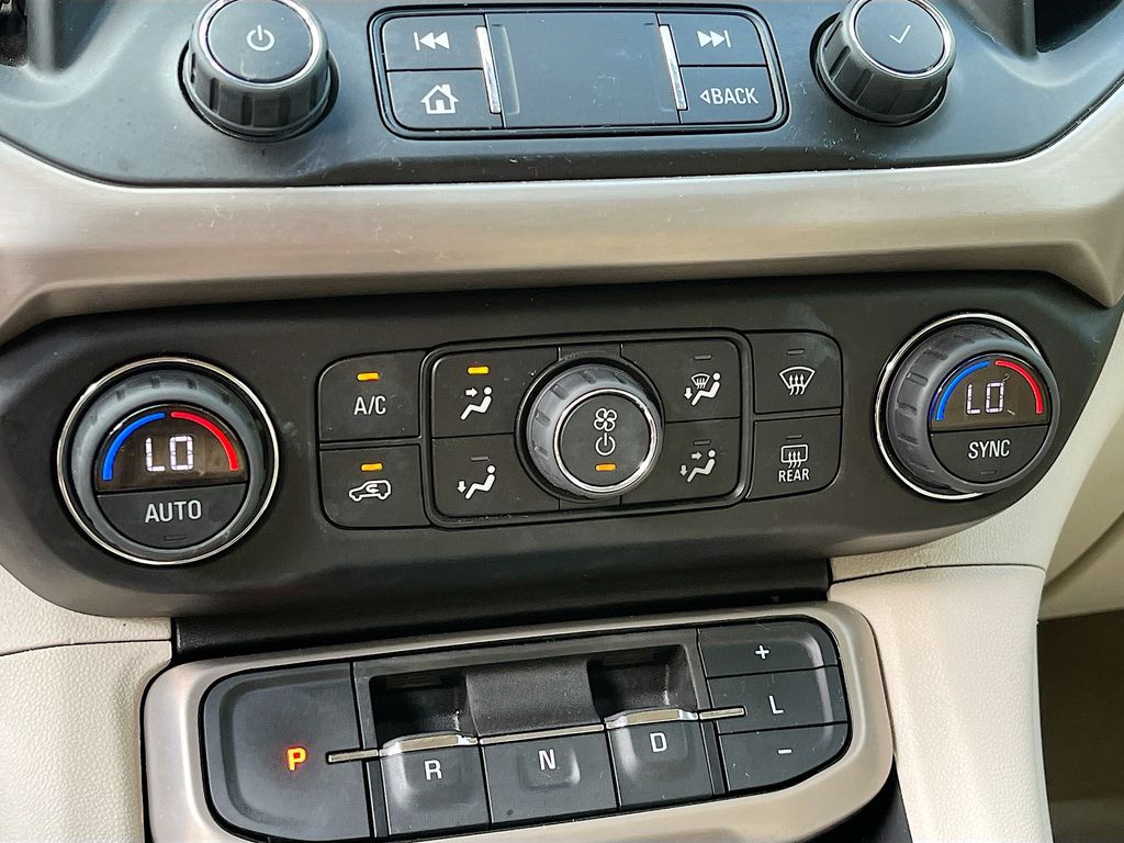 Used 2022 Red GMC Denali image 16