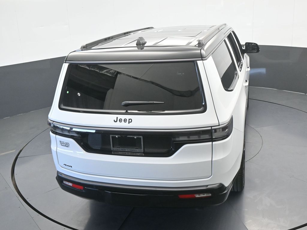 New 2026 Bright White Clearcoat Jeep Summit Obsidian image 52