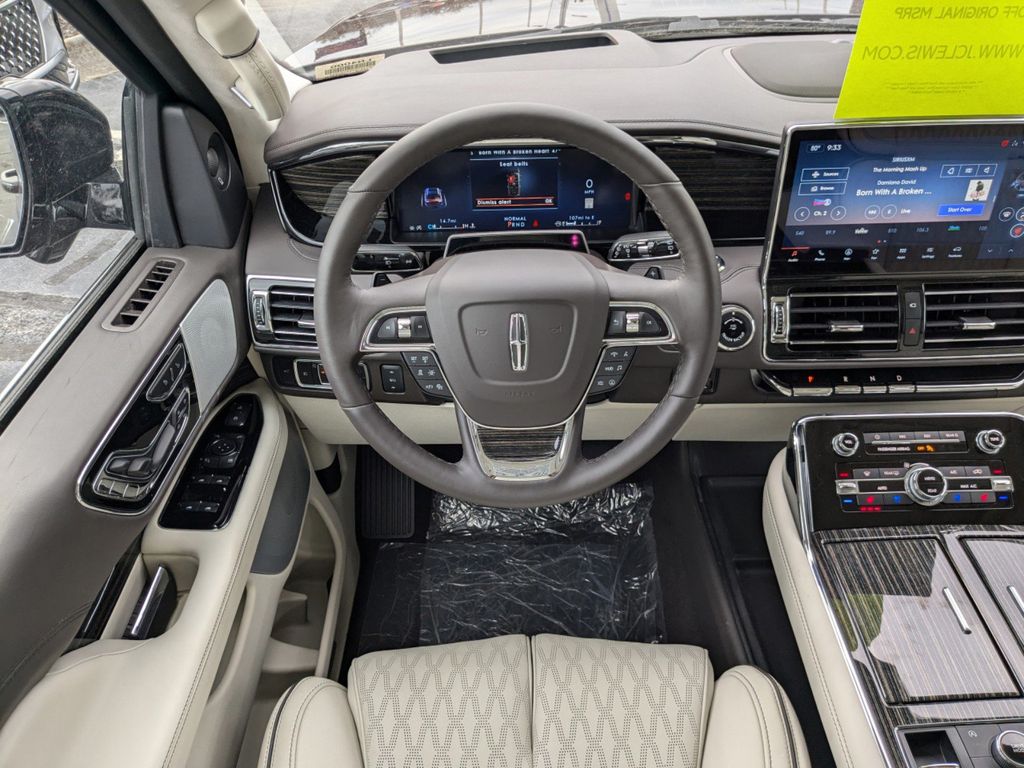2024 Lincoln Navigator Black Label