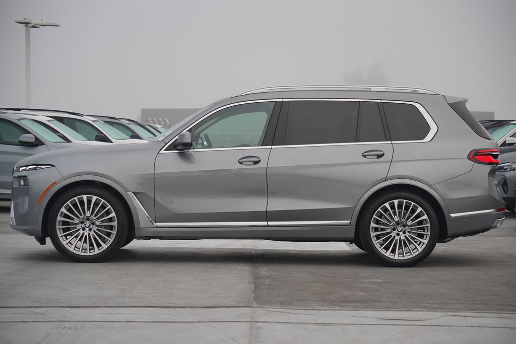 2024 BMW X7 xDrive40i 4