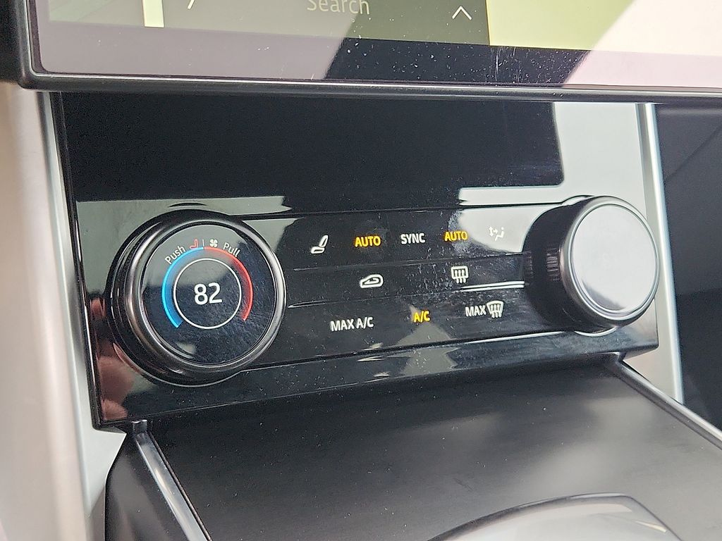 Thumbnail: 2023 Land Rover Range Rover - 16