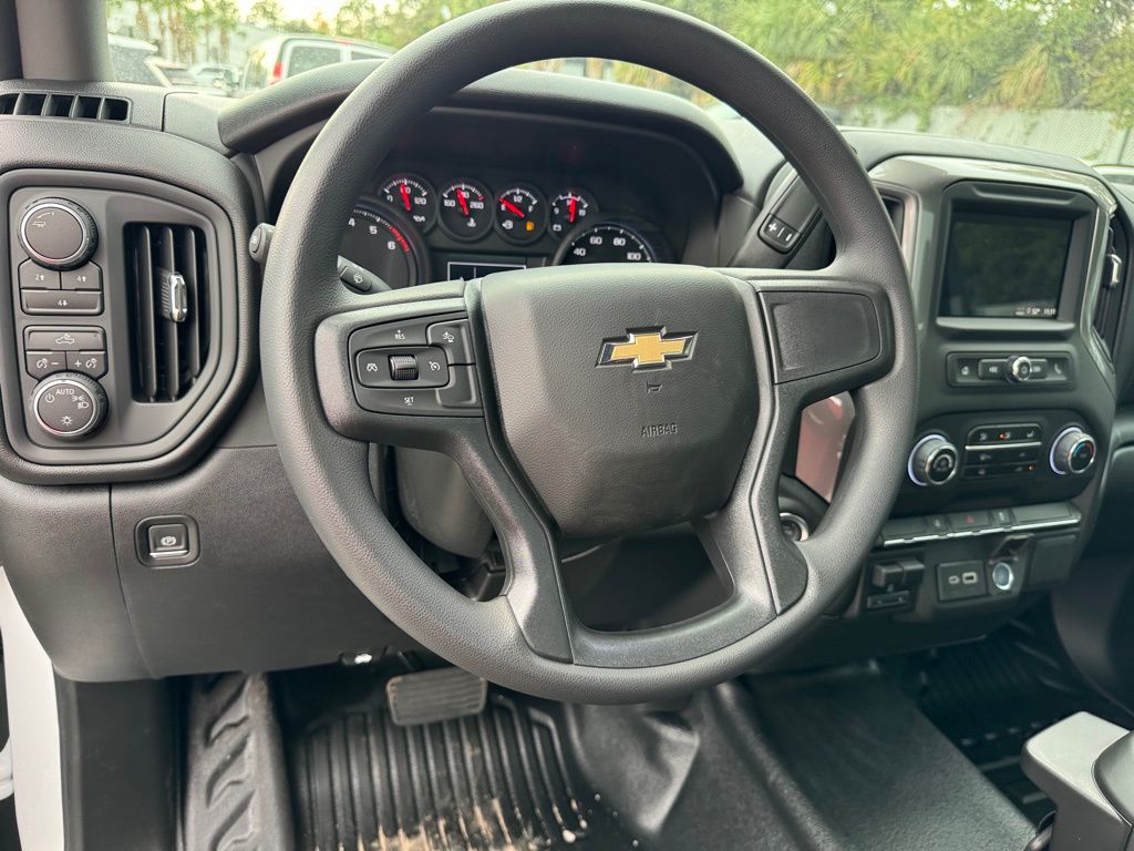 2025 Chevrolet Silverado 2500HD Work Truck 24