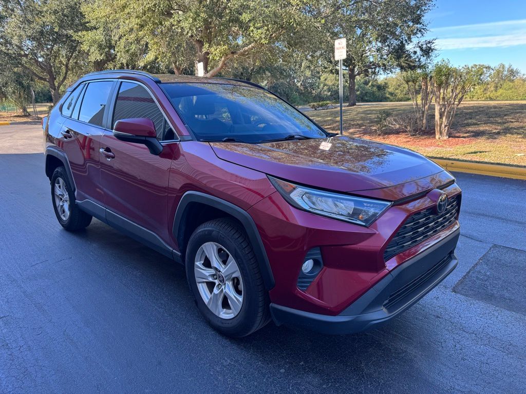 2021 Toyota RAV4 XLE 7