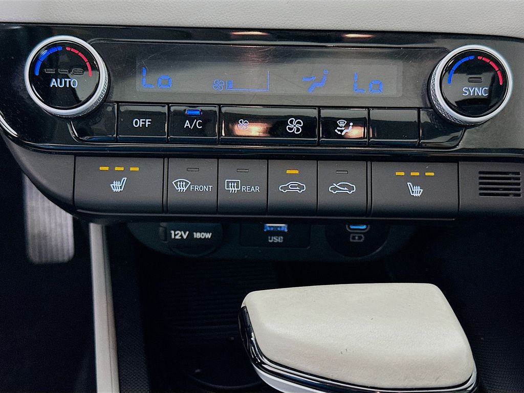 Thumbnail: 2024 Hyundai Elantra - 21