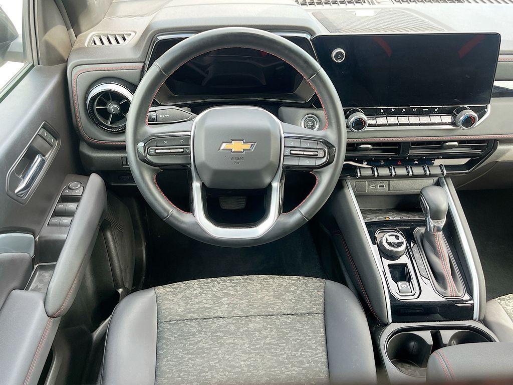 Used 2024 Gray Chevrolet Z71 image 23