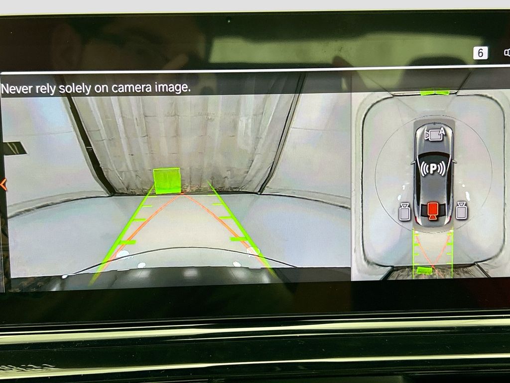 Thumbnail: 2026 BMW 8 Series - 15