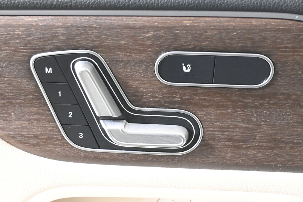 Thumbnail: 2021 Mercedes-Benz GLA - 27