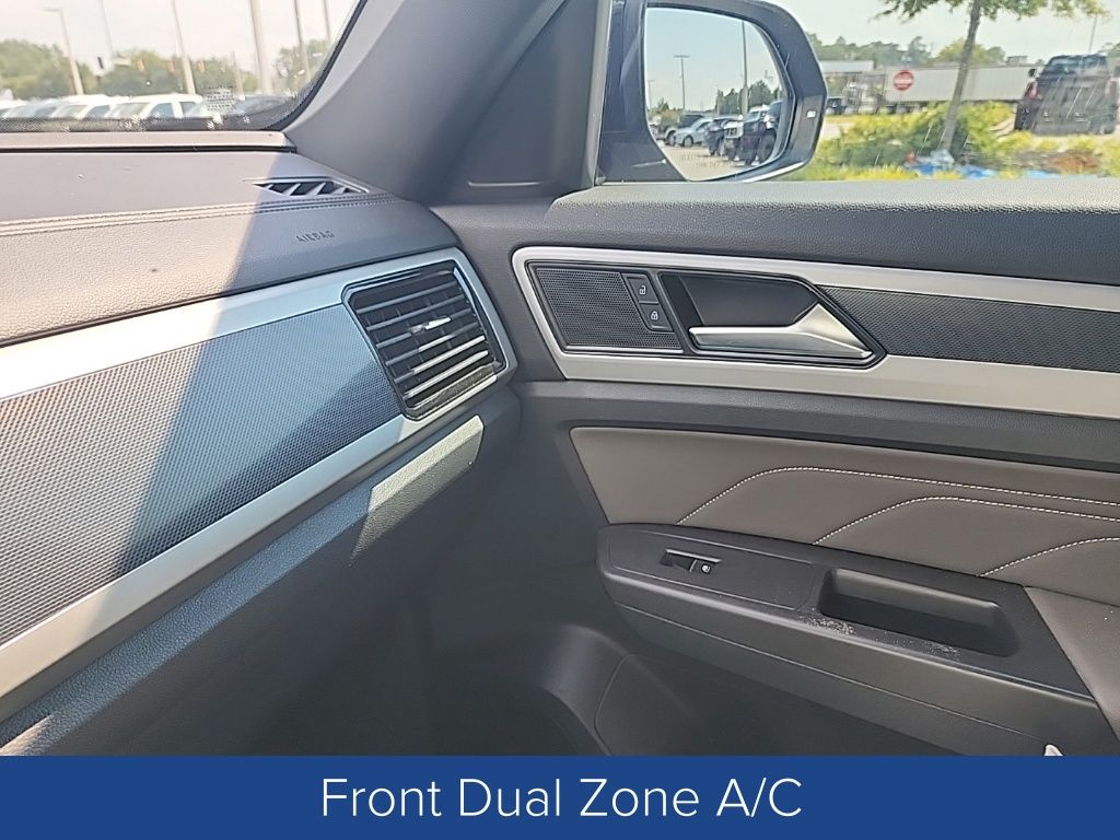 2023 Volkswagen Atlas Cross Sport 2.0T SEL R-Line Black