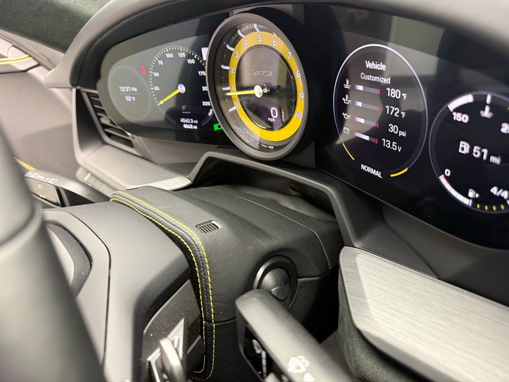 Thumbnail: 2024 Porsche 911 - 15