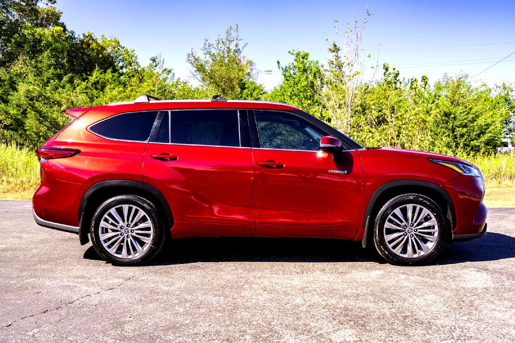 Used Car 2021 Toyota Highlander Hybrid  Platinum For Sale Under $35,000 In Taylor, Texas