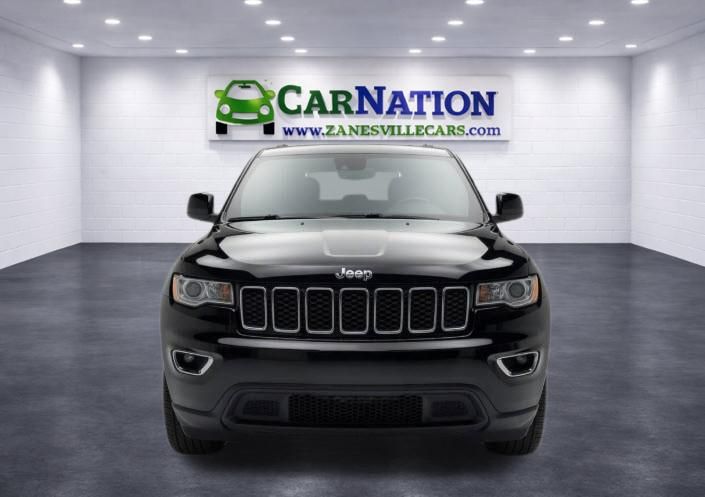 2018 Jeep Grand Cherokee Laredo E - Image 2