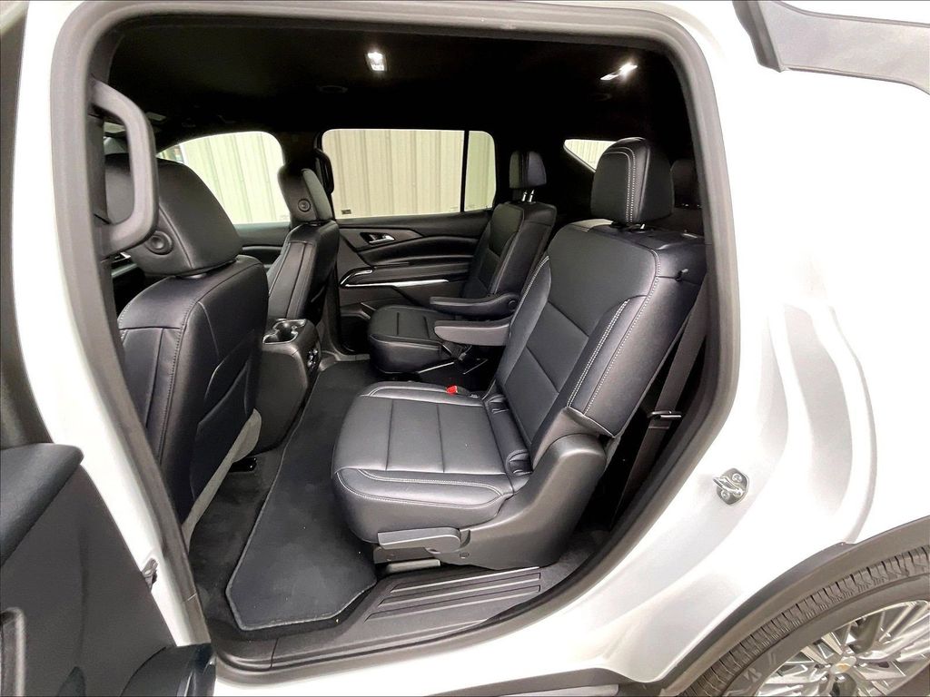 2026 Chevrolet Traverse — photo 15