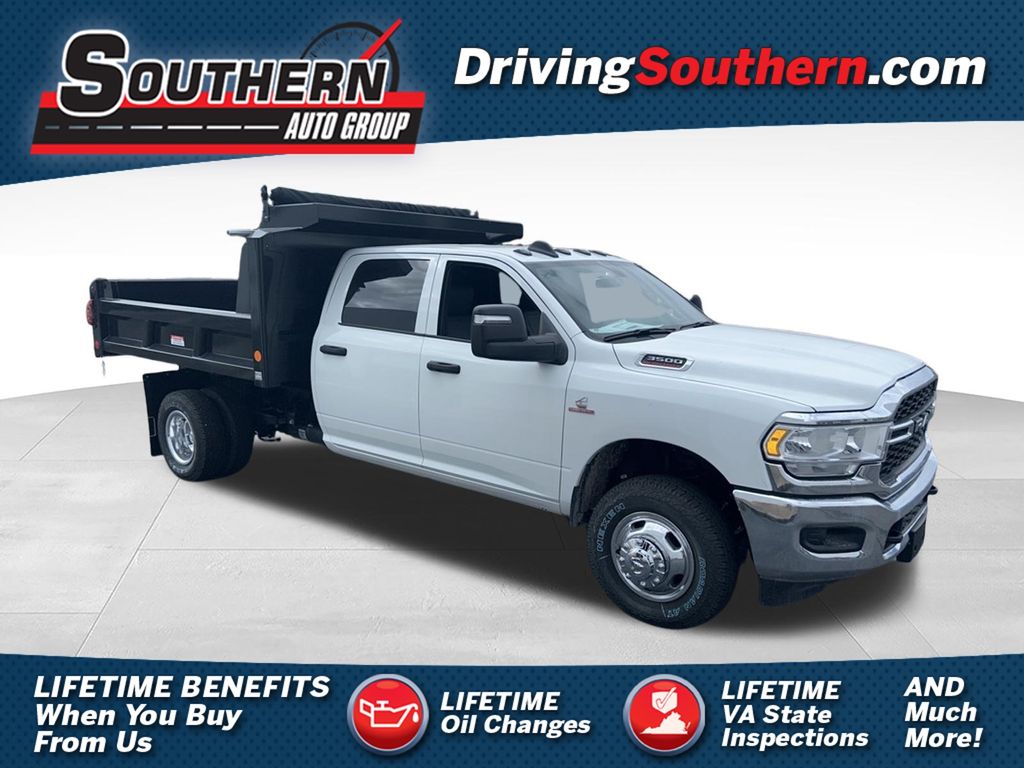 2024 RAM 3500 Chassis Tradesman Crew Cab LB DRW 4WD