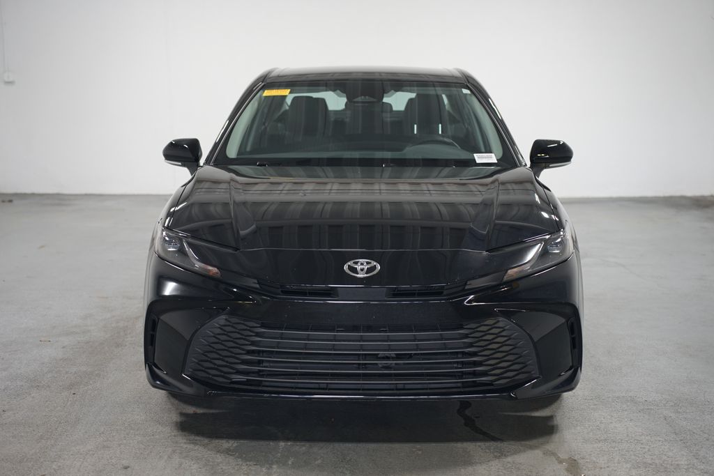2025 Toyota Camry LE 2