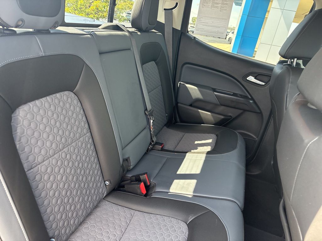 2021 Chevrolet Colorado Z71 photo 11
