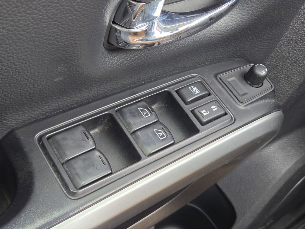 2016 Nissan Titan XD SL Silver at Bravo Nissan